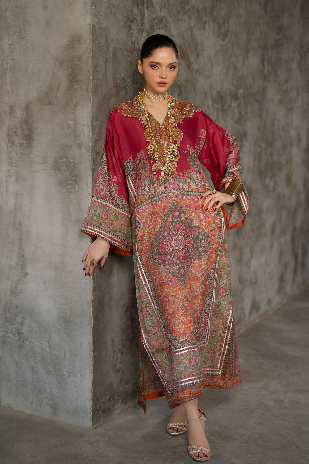 EMBROIDERED KAFTAN