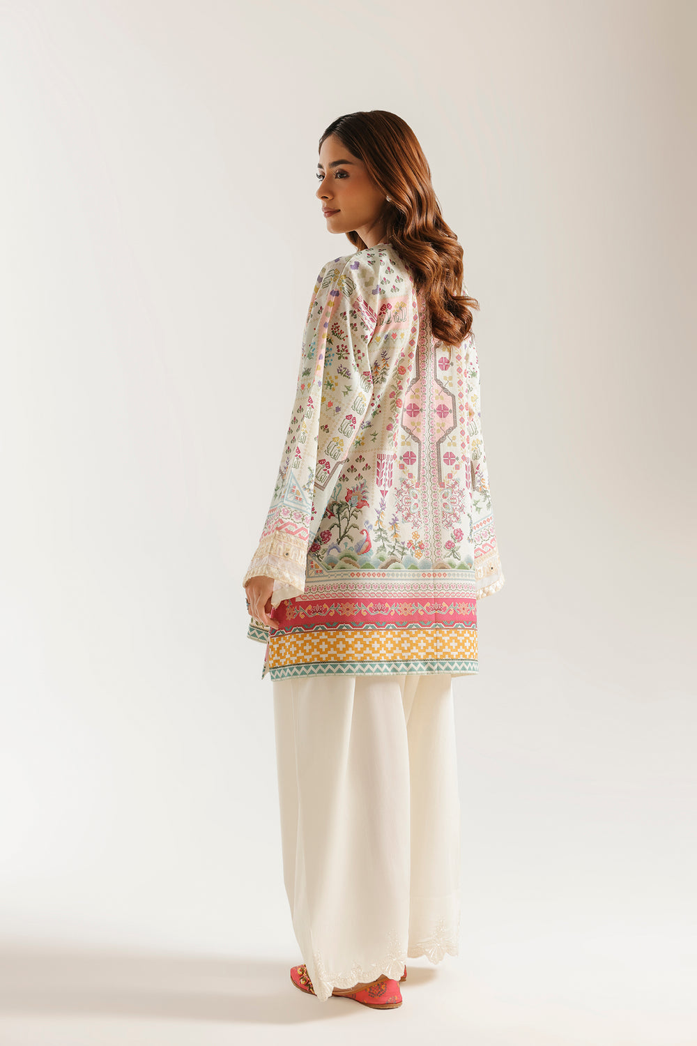 EMBROIDERED SUIT
