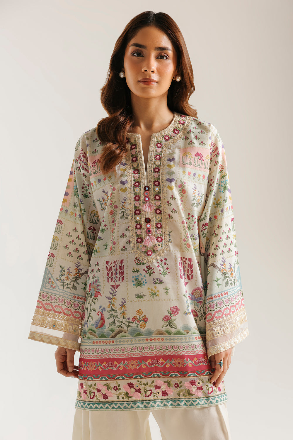 EMBROIDERED SUIT