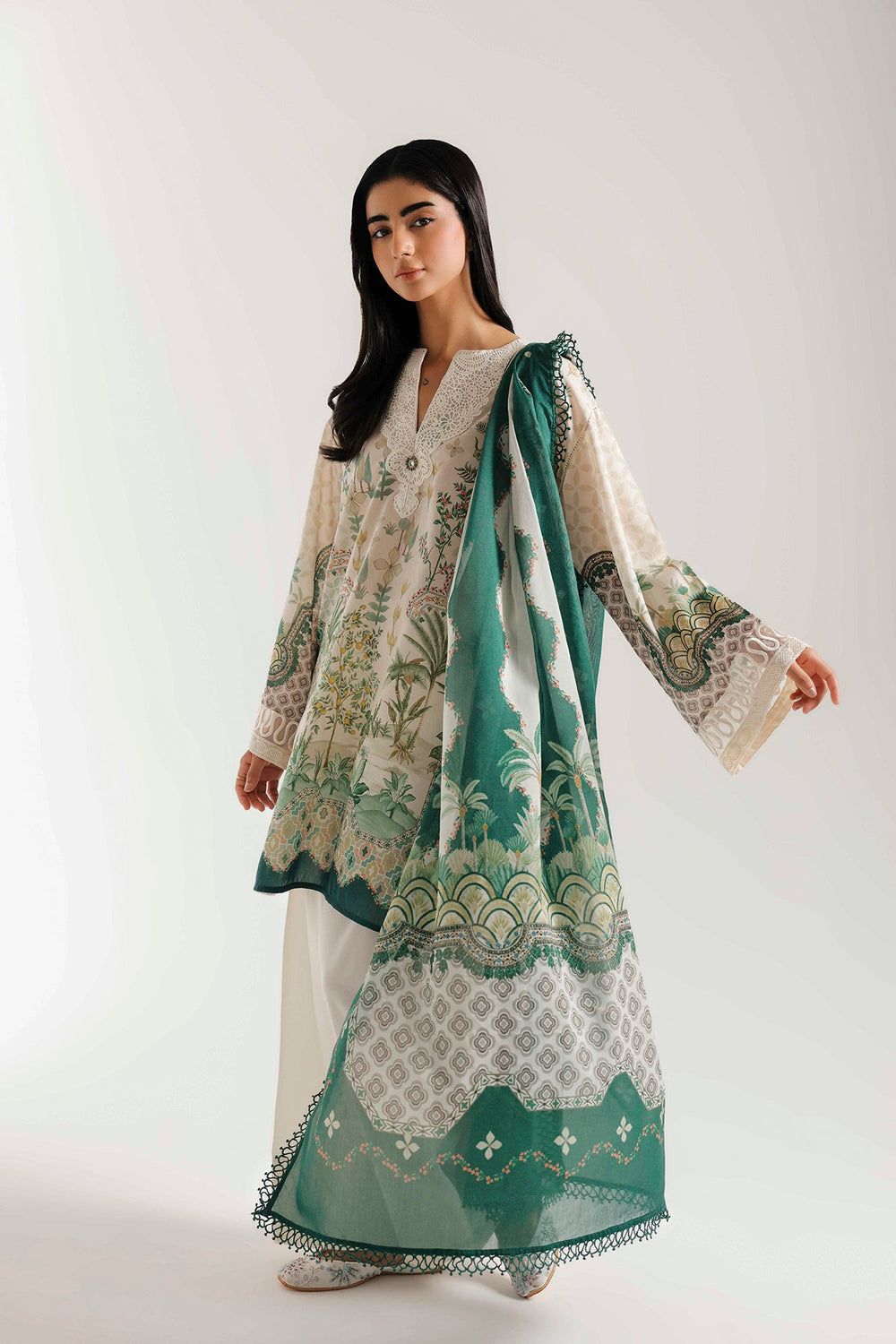 EMBROIDERED SUIT