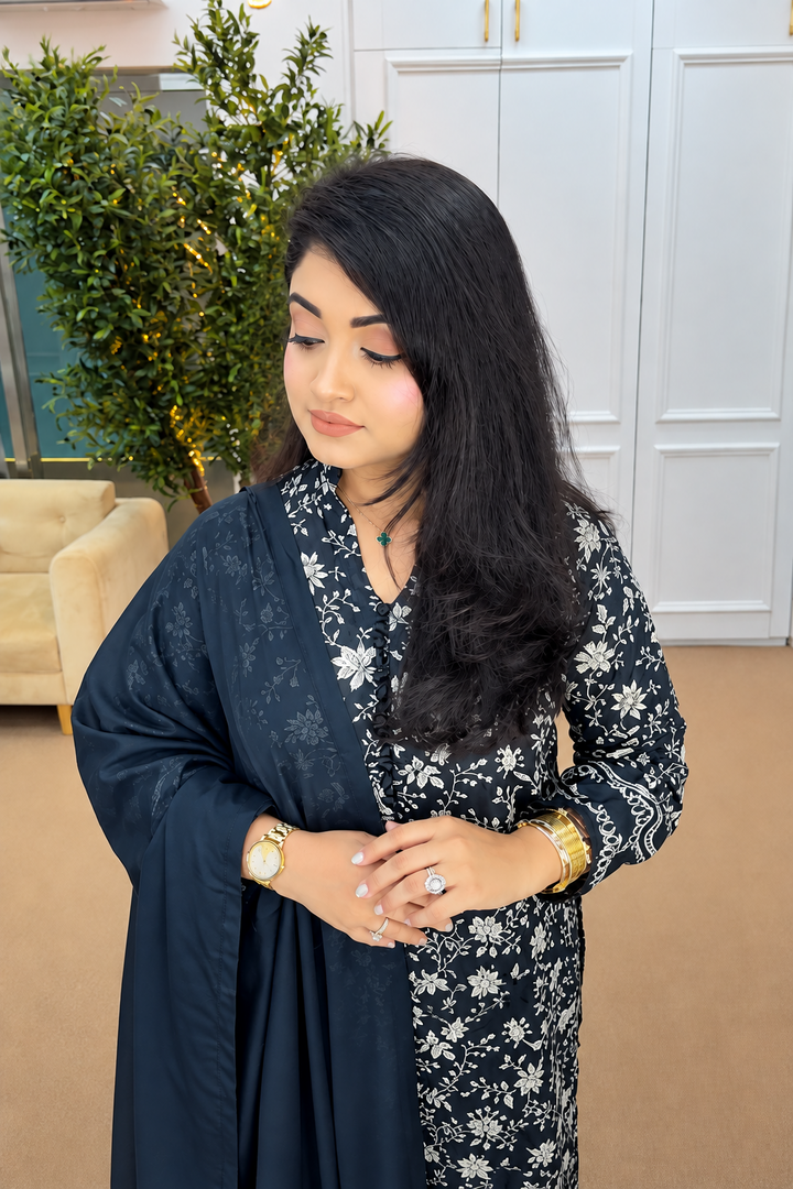 3 Piece - Embroidered Lawn Suit (Pret)