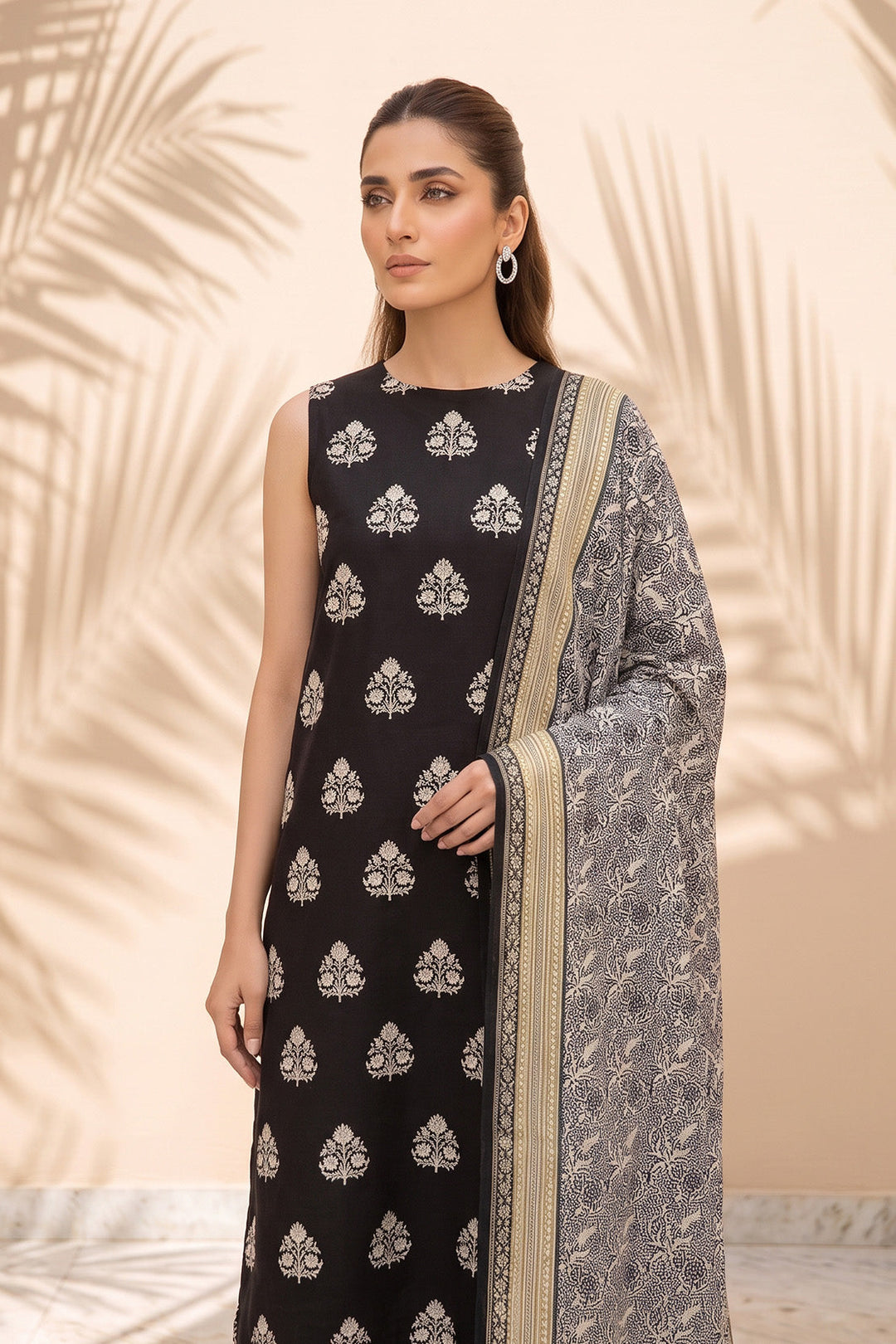 Embroidered - 2 Pc Lawn Suit