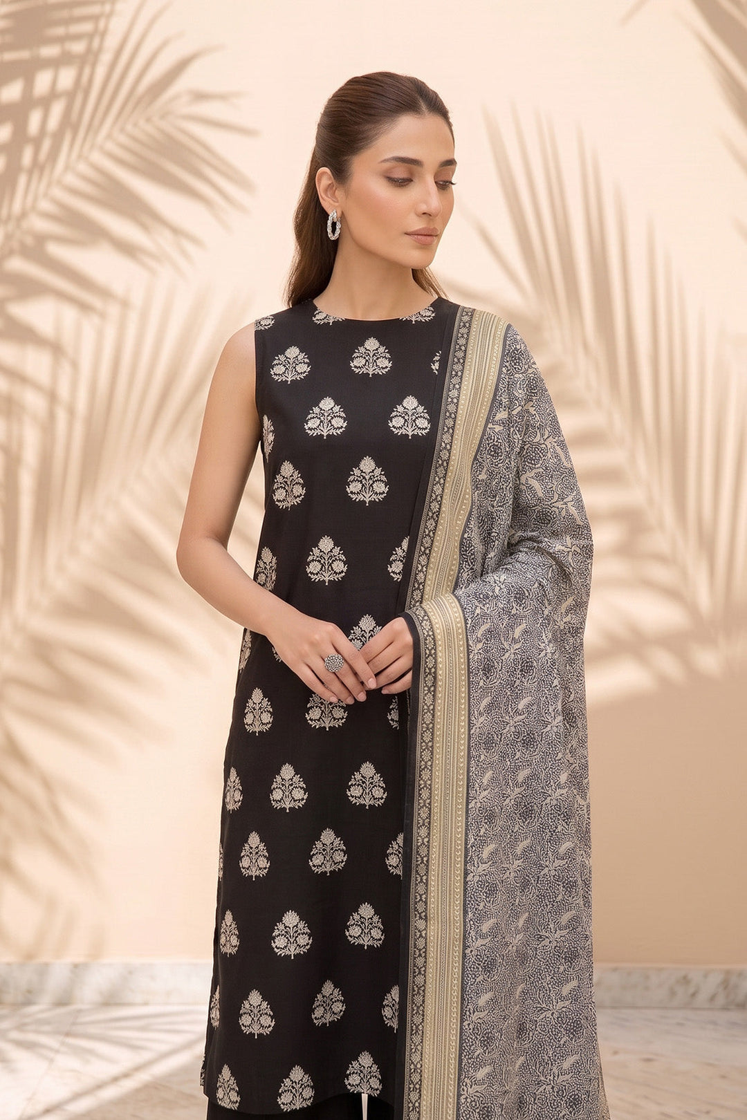 Embroidered - 2 Pc Lawn Suit
