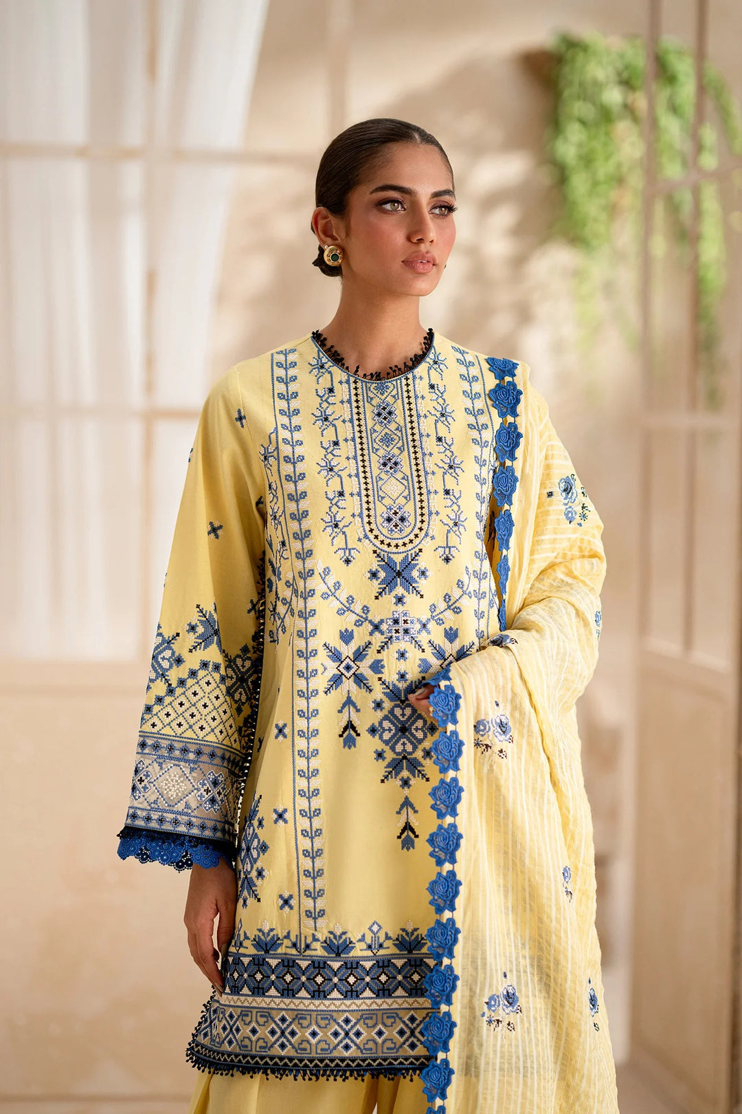 EMBROIDERED LAWN SUIT