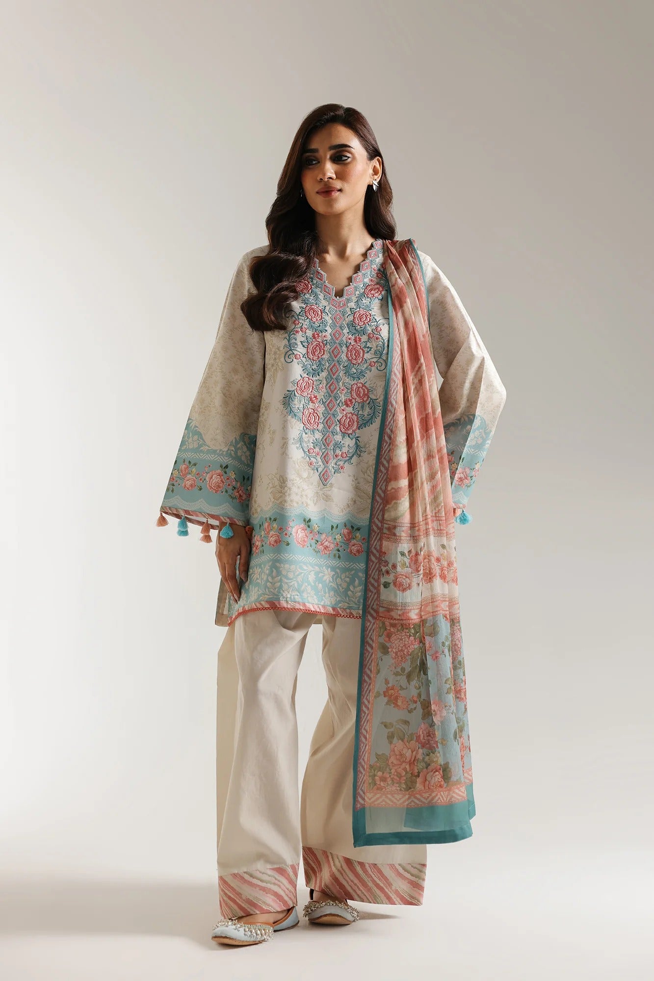 EMBROIDERED SUIT