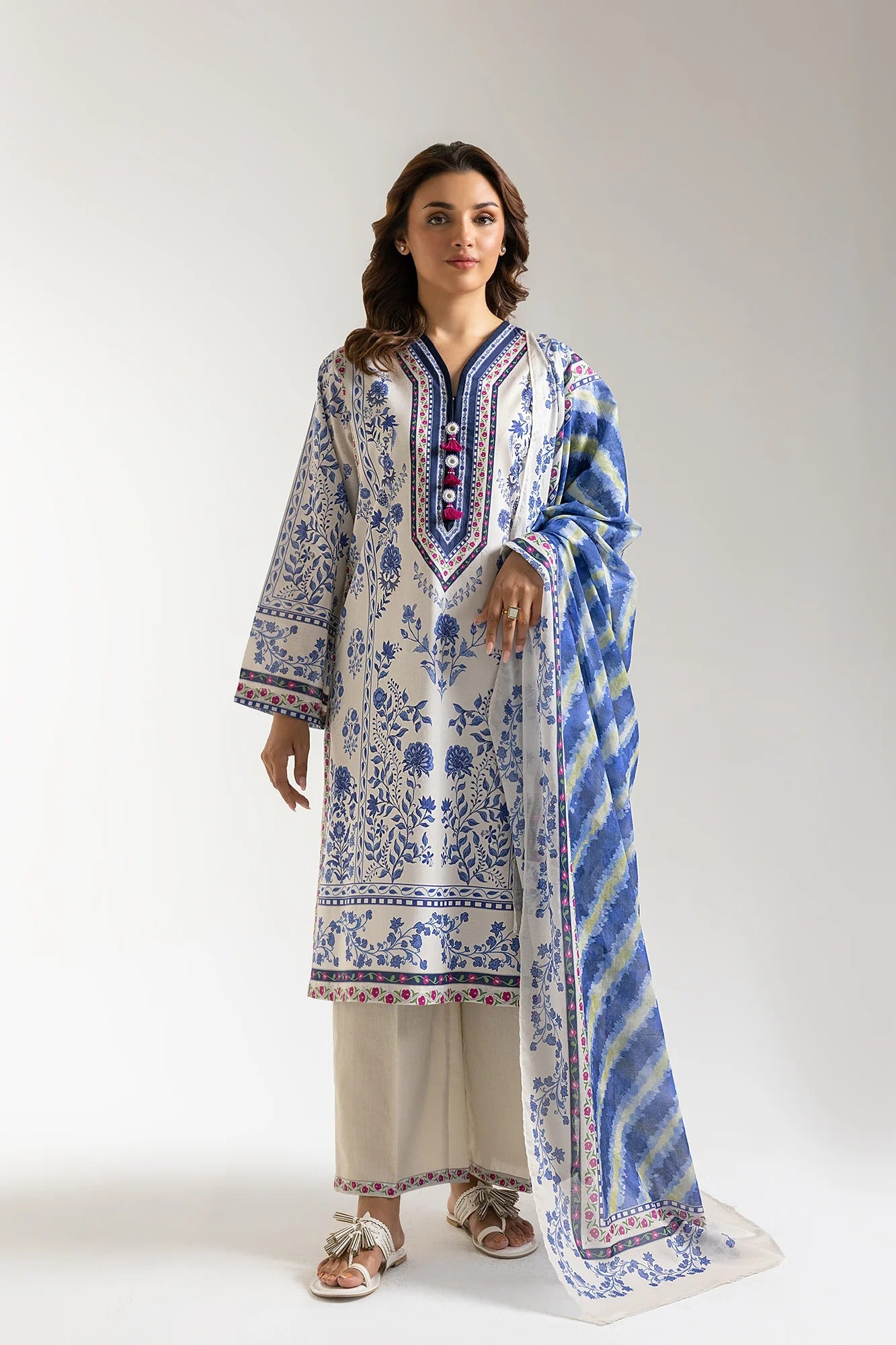 PRINTED SUIT