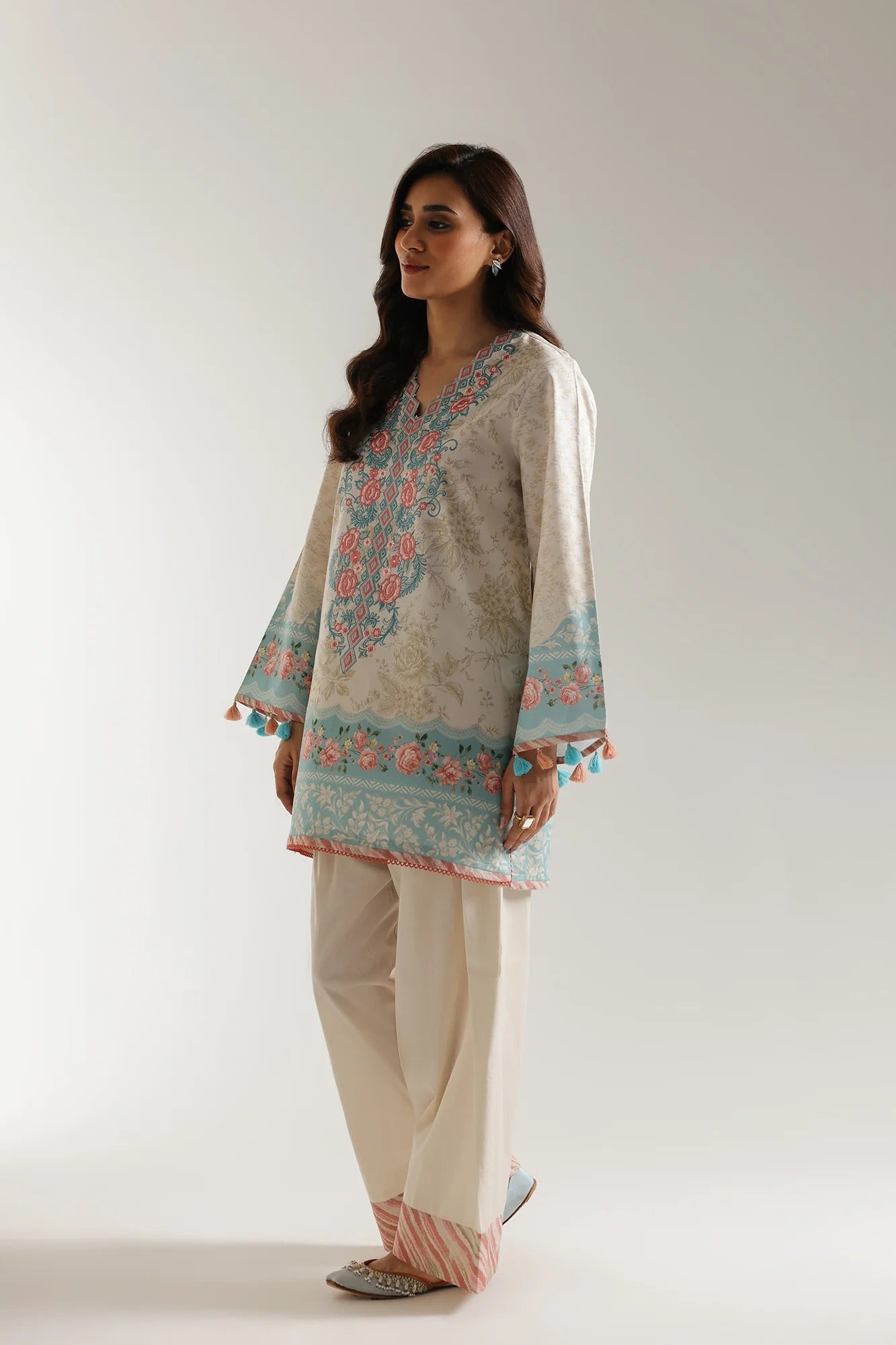 EMBROIDERED SUIT