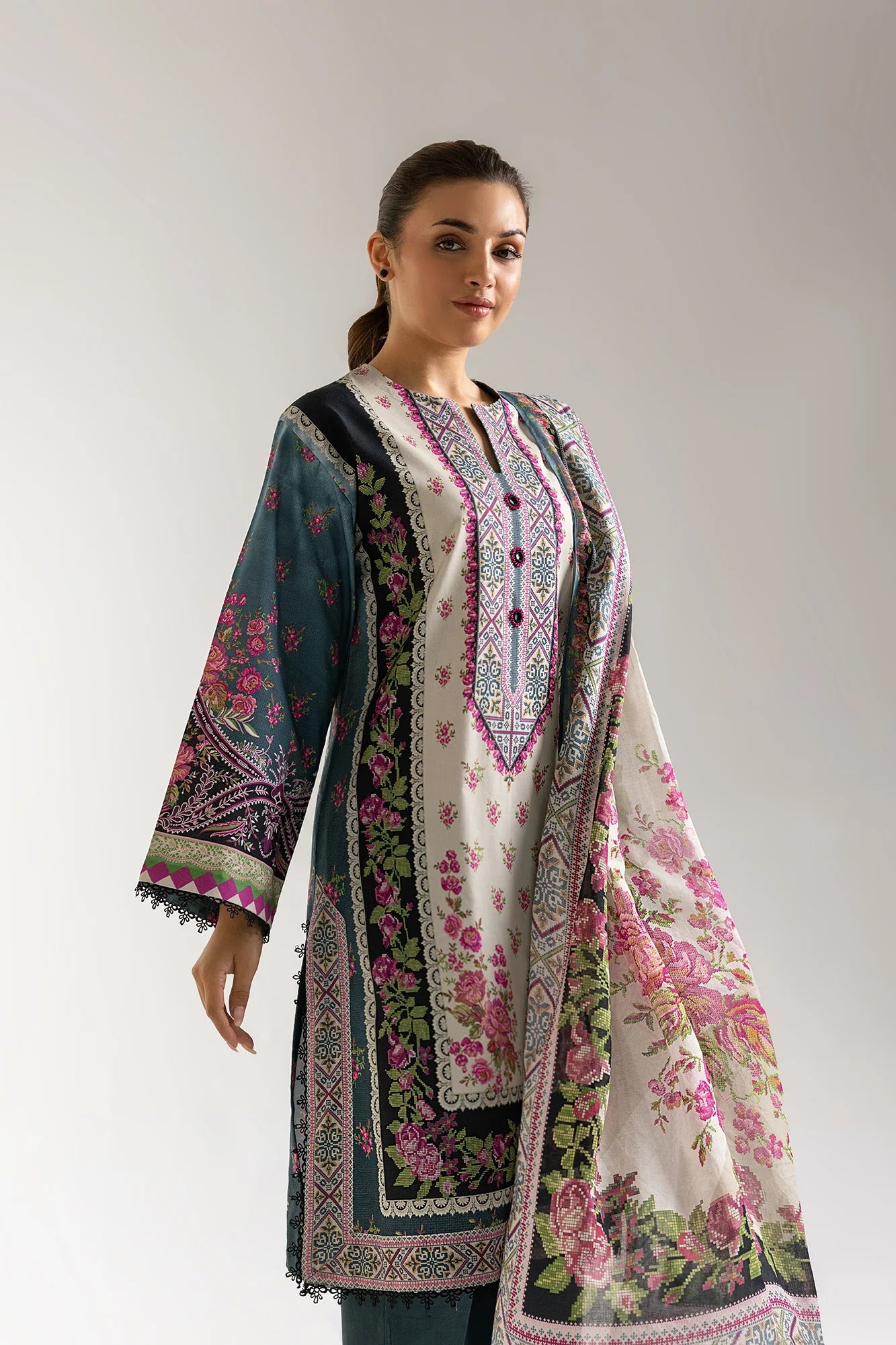 PRINTED SUIT