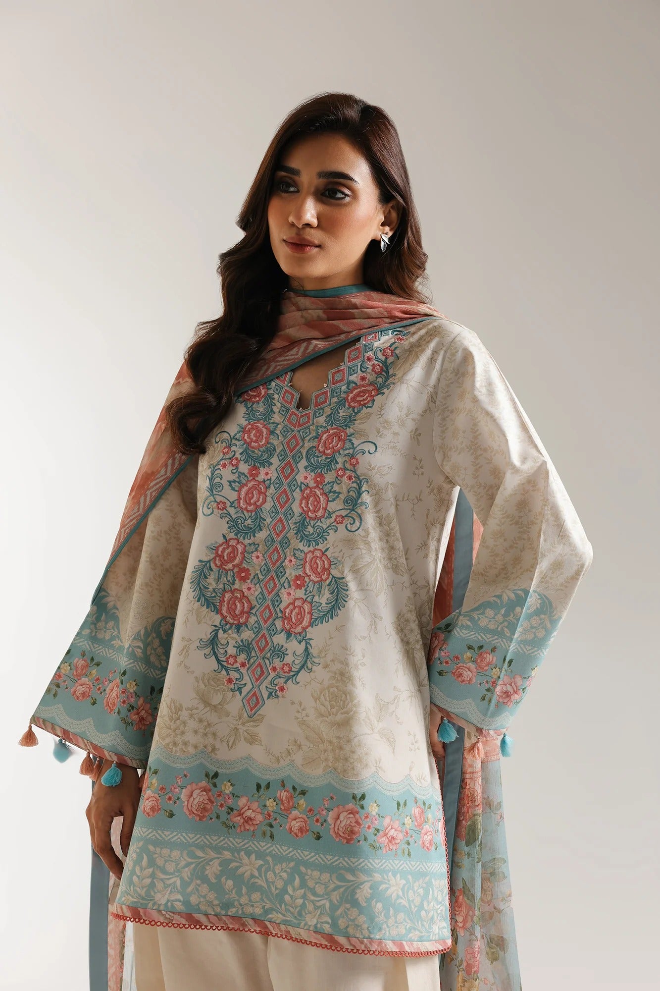 EMBROIDERED SUIT