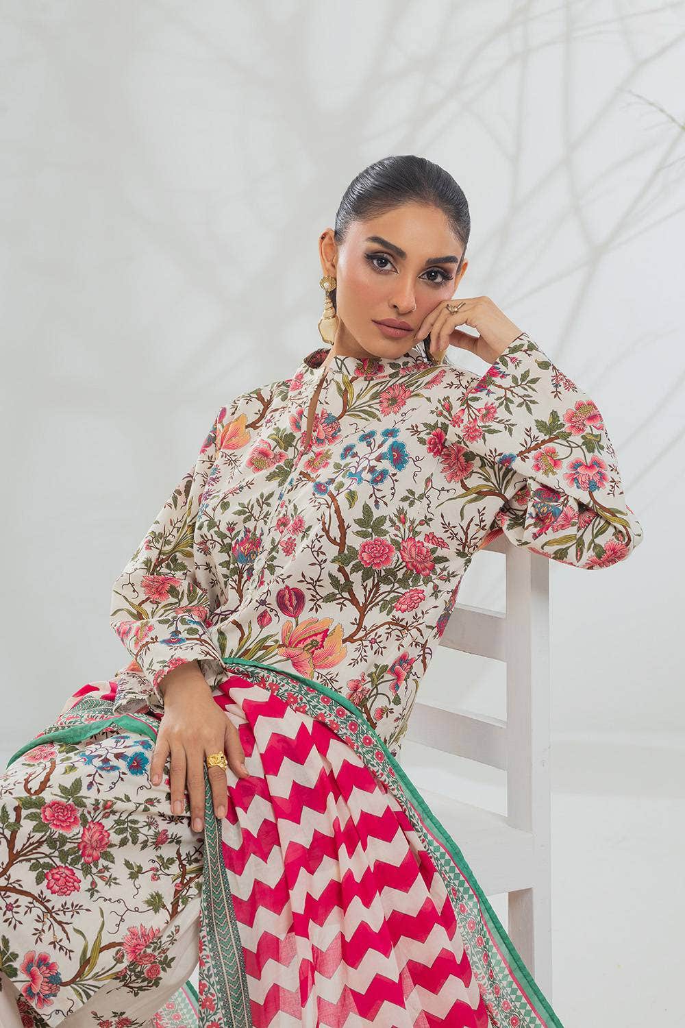 3 Piece Printed Lawn Suit IPSTD-44118