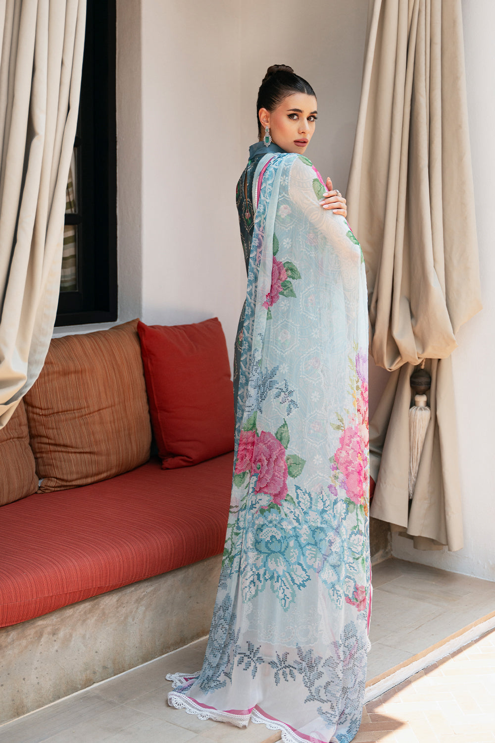 Saira Rizwan luxury lawn Amal SR-09