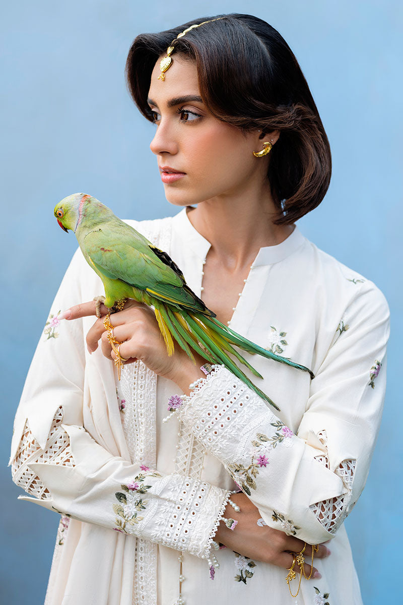 3PC EMBROIDERED LAWN SUIT