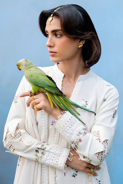 3PC EMBROIDERED LAWN SUIT