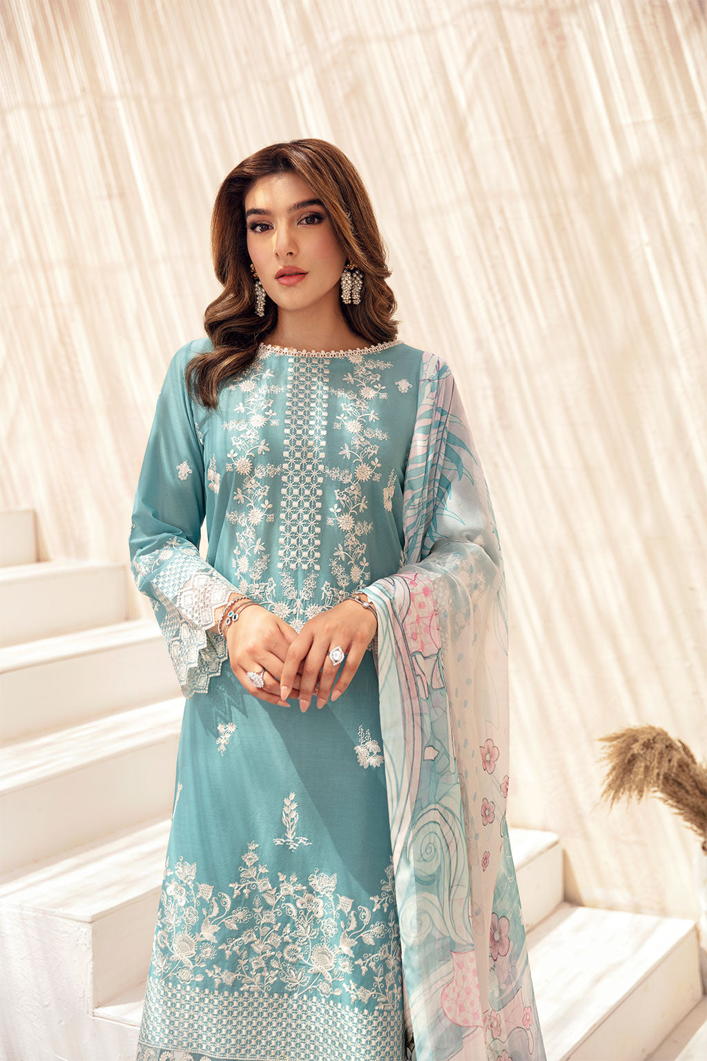 ANDAAZ LUXURY LAWN