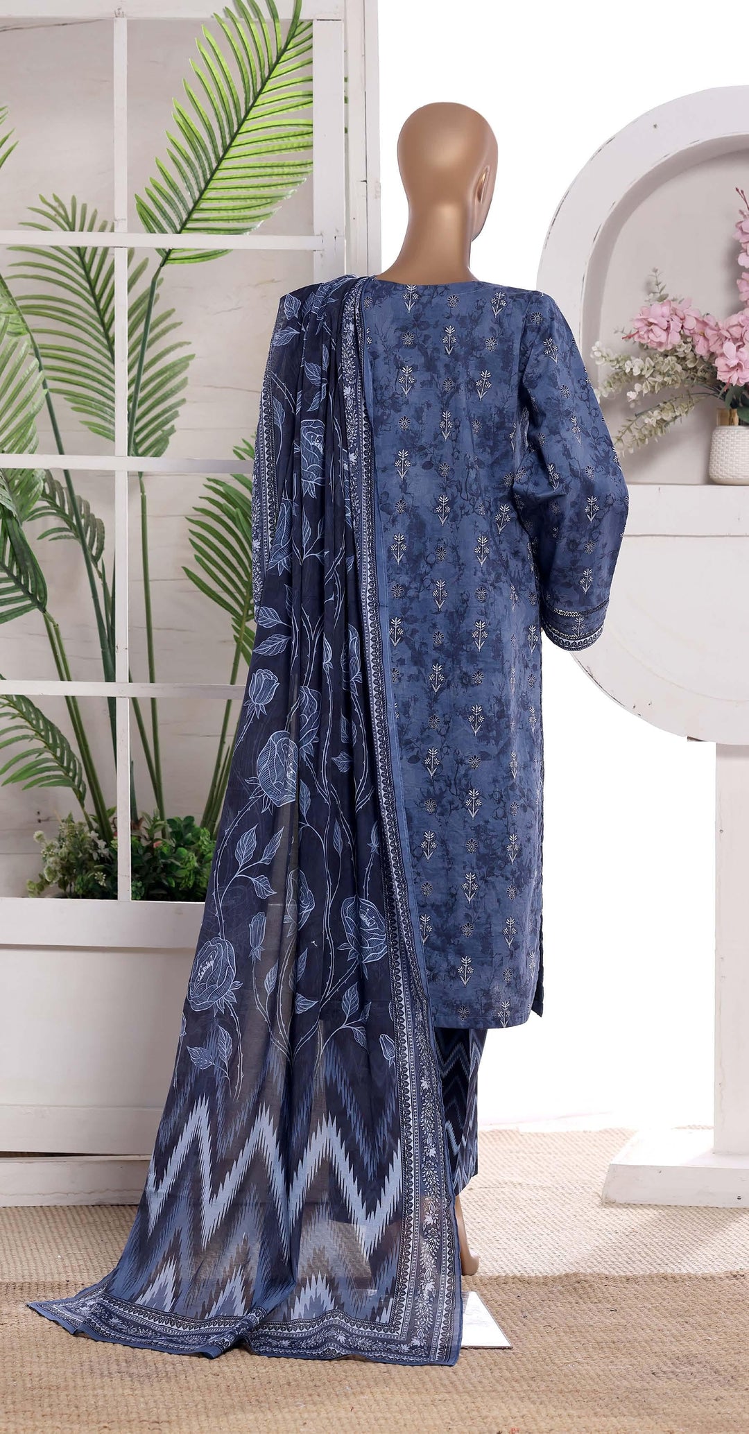 Embroidered Lawn  3Piece Stitched