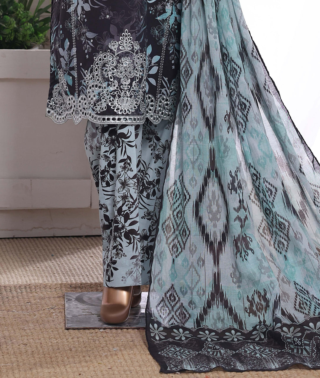 Embroidered Lawn  3Piece Stitched