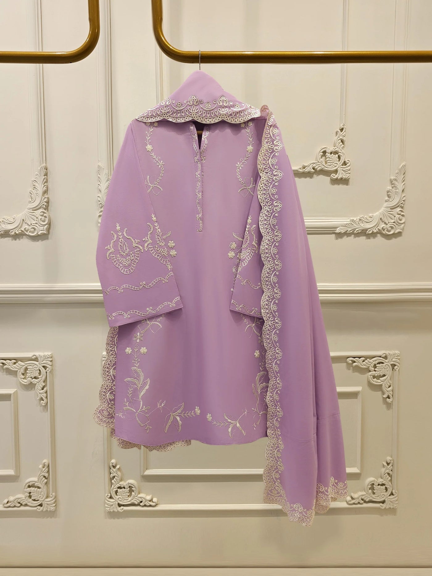 3 Piece - Embroidered Lawn Suit