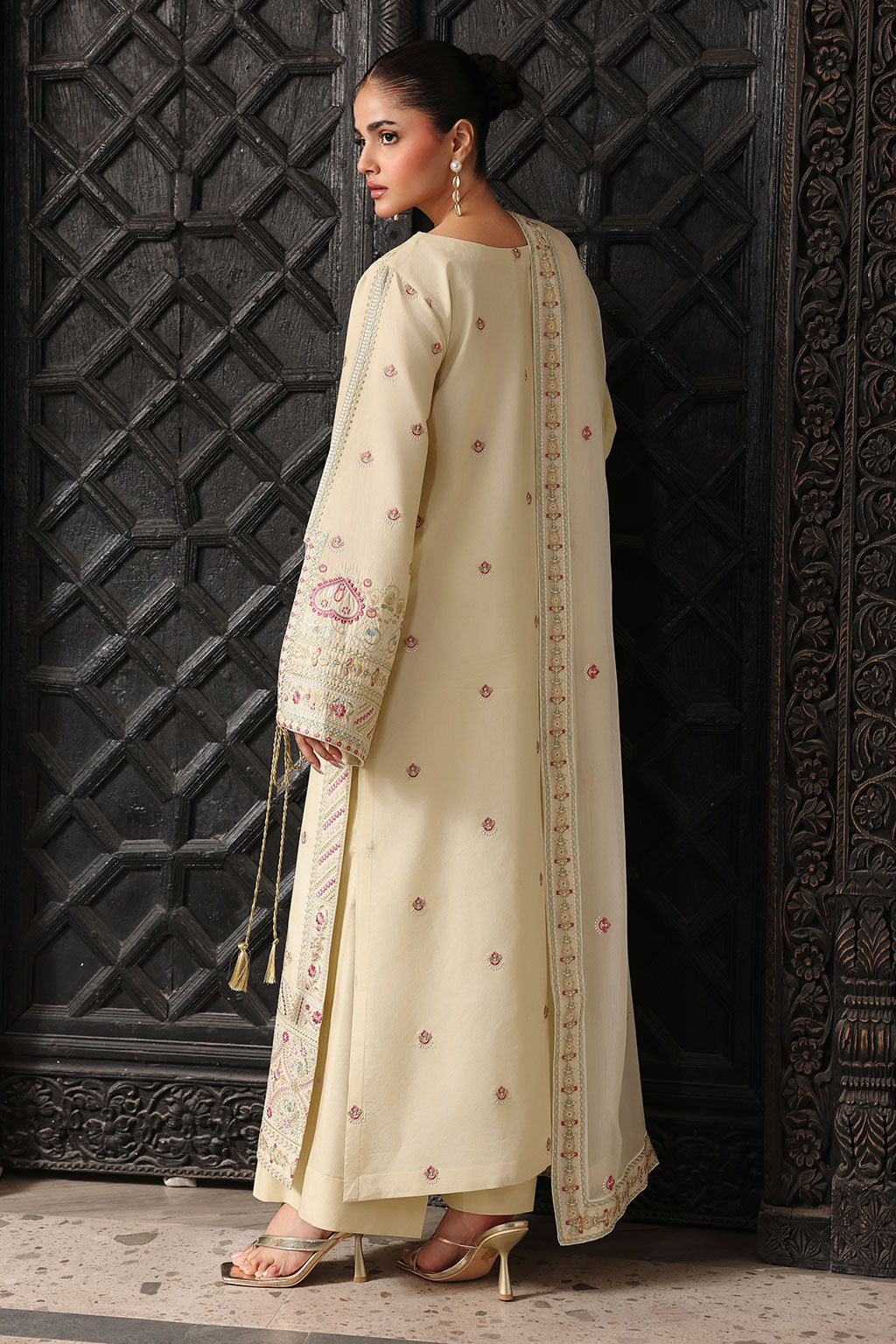 Rosa Embroidered Unstitched Lawn