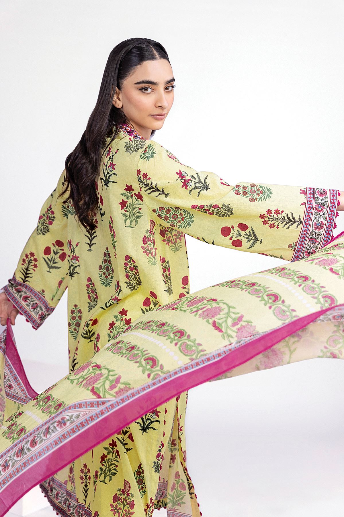 Printed | Lawn Fabrics 3 Piece