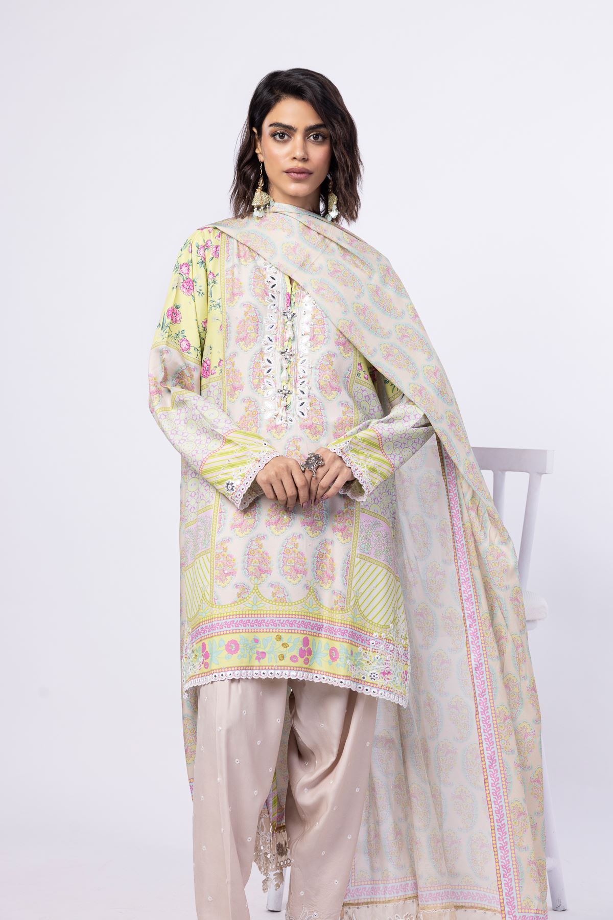 Embroidered | Viscose Oak Silk Kurta With Dupatta