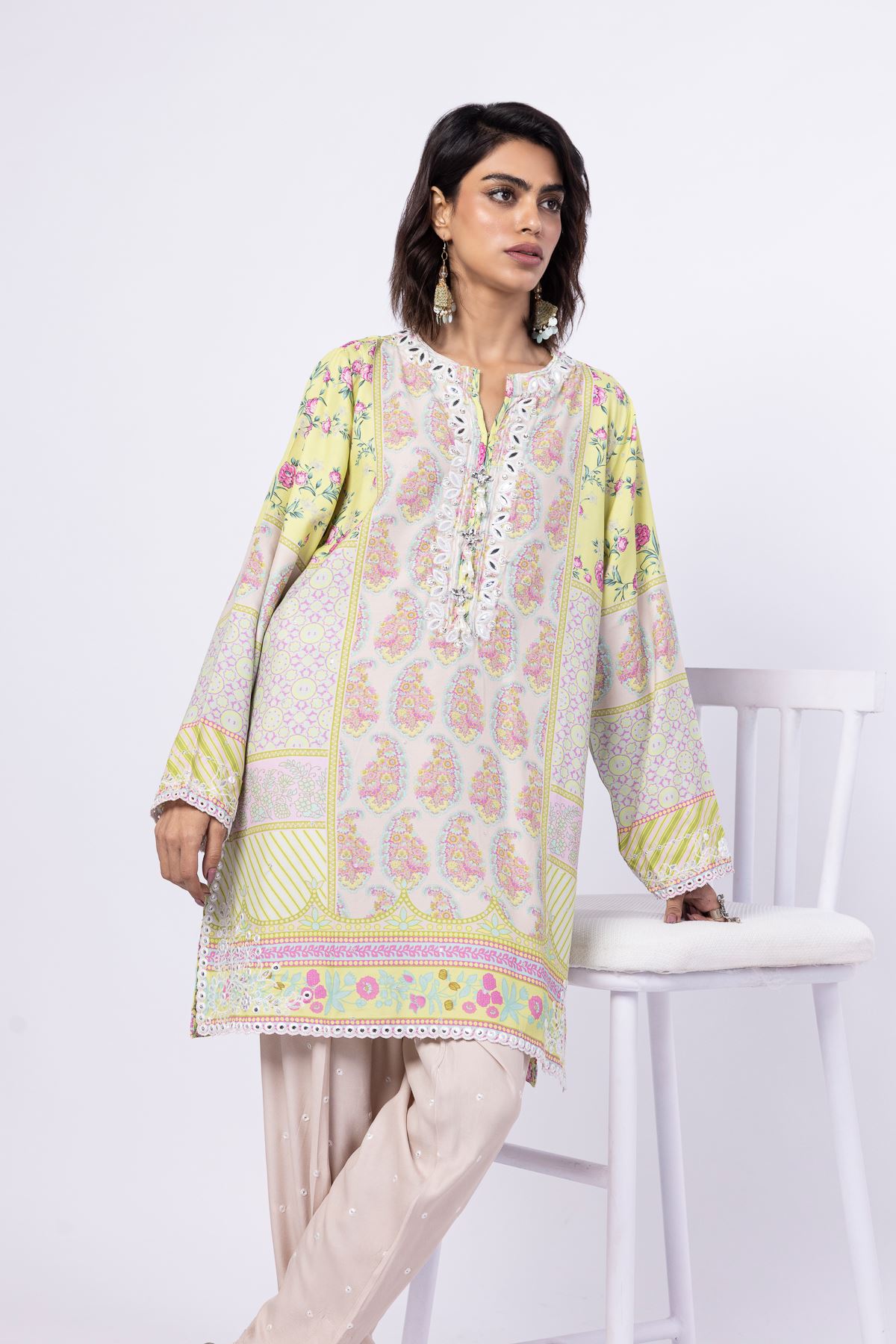 Embroidered | Viscose Oak Silk Kurta With Dupatta