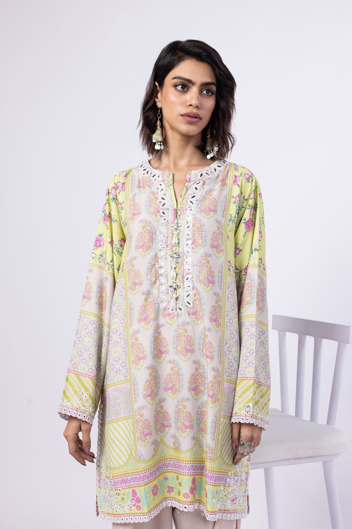 Embroidered | Viscose Oak Silk Kurta With Dupatta